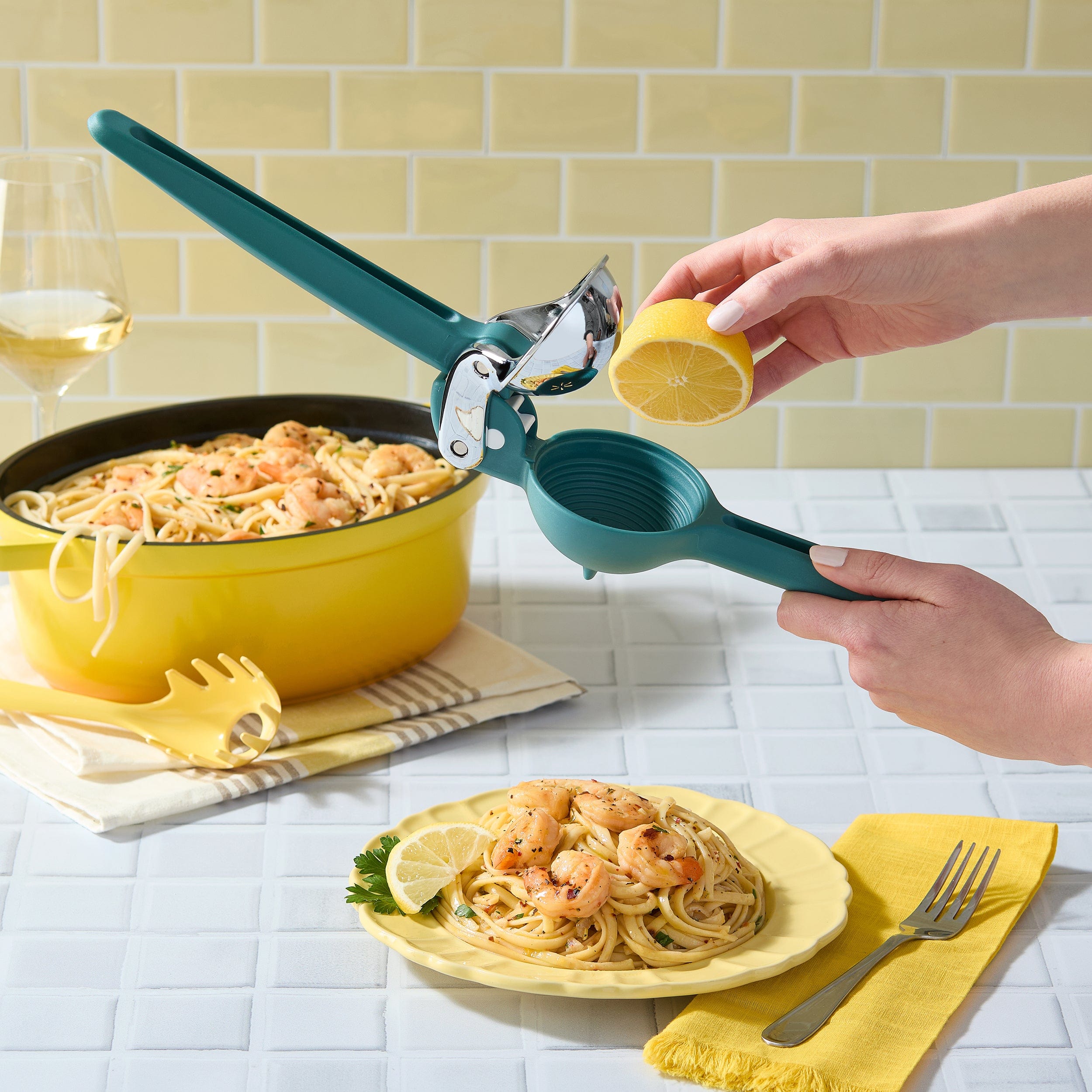 Chef'n Fruit & Vegetable Prep FreshForce Citrus Juicer FreshForce Citrus Juicer