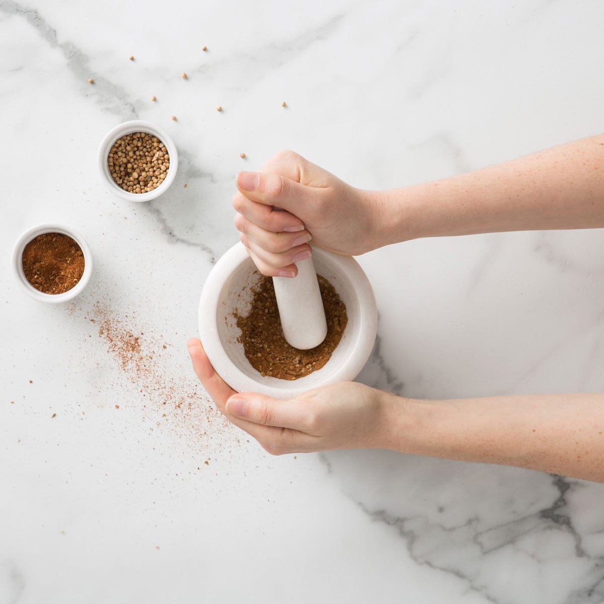 Chef'n Accessories & Tools Mortar and Pestle - Marble and Silicone