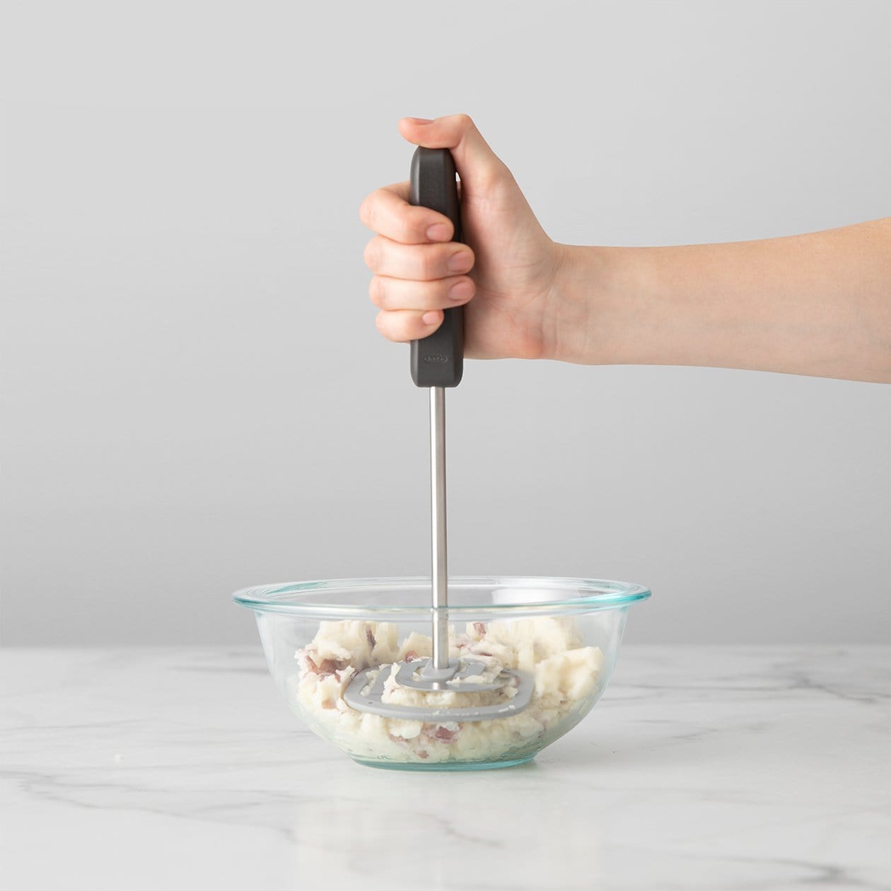 KSENDALO Multifunctional Kitchen Cooking Tool – Potato Masher, Avocado  Masher, Bean Masher - Nonstick Degradable Nylon Blade with Comfortable  Rubber