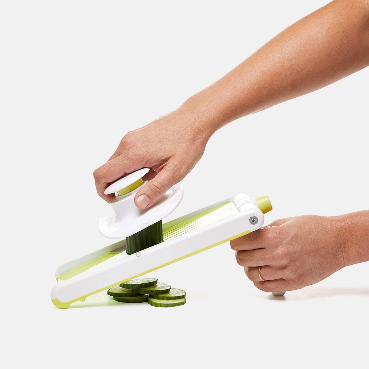 SleekSlice Adjustable Handheld Mandoline – Chef'n