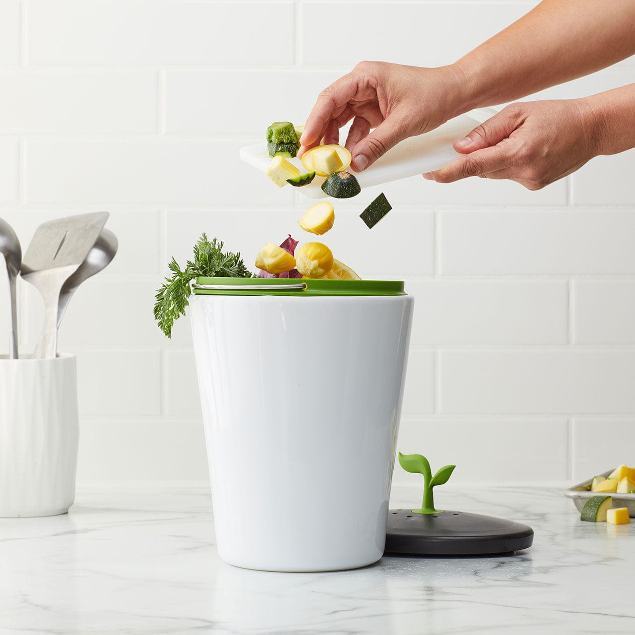 Chef'n Fruit & Vegetable Prep EcoCrock Compost Bin