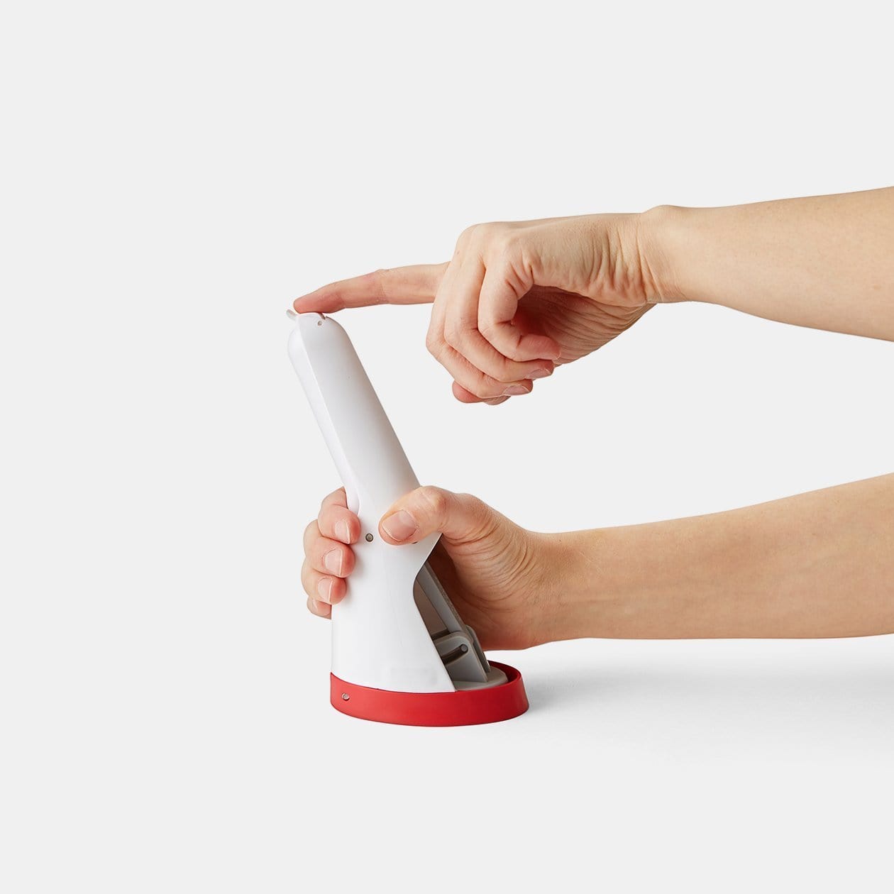 Chef'n Fruit & Vegetable Prep/Cutting & Chopping Slicester Handheld Strawberry Slicer Bundle Item